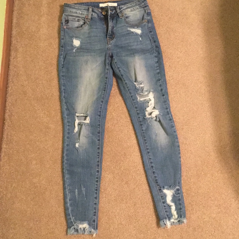 Distressed Kancan jeans